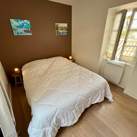 Family Martin De Re Intra-muros