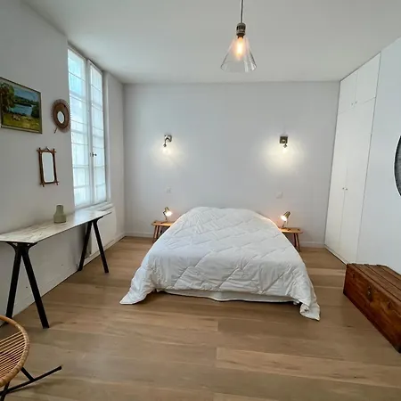 Family Martin De Re Intra-muros *