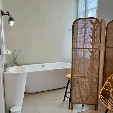 Family Martin De Re Intra-muros *