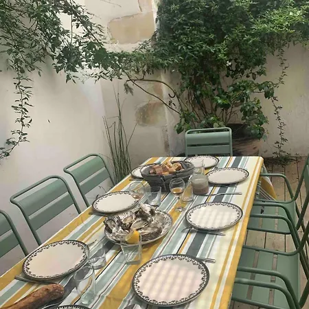 Family Martin De Re Intra-muros Saint-Martin-de-Ré